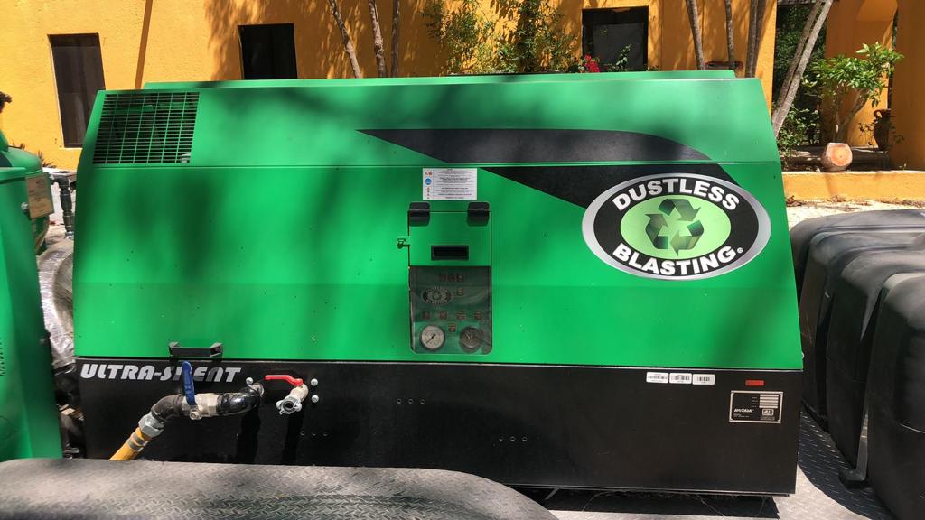 Equipo Dustless Blasting Ultra-Silent