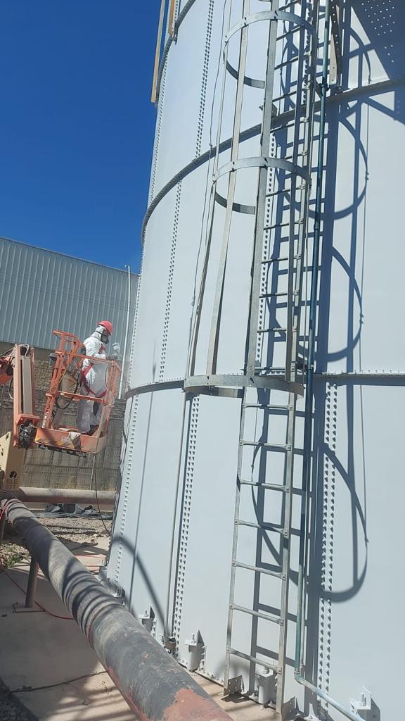 Sandblasting en tanques de almacenamiento